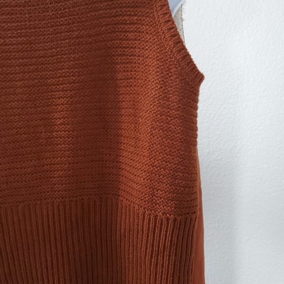 Sherpa Lined Vest - Picture 5 of 7